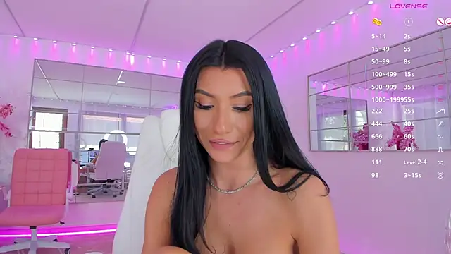 missdiamond  online show from April 23, 2026, 12:29 pm