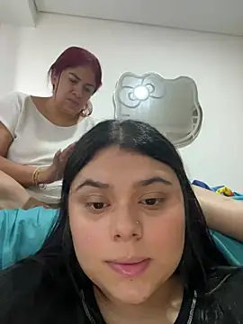 Snapshot of alissonfernandez_ chatting on March 11, 2025, 12:28 pm alissonfernandez online show from March 11, 2025, 12:28 pm