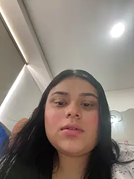 Snapshot of alissonfernandez_ chatting on March 10, 2025, 3:30 pm alissonfernandez online show from March 10, 2025, 3:30 pm