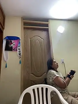 alissonfernandez  online show from January 16, 2026, 12:36 am