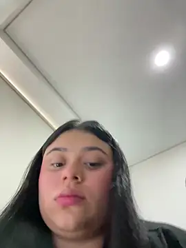 Snapshot of alissonfernandez_ chatting on March 15, 2025, 8:43 pm alissonfernandez online show from March 15, 2025, 8:43 pm