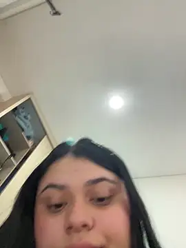 Snapshot of alissonfernandez_ chatting on March 5, 2025, 1:28 pm alissonfernandez online show from March 5, 2025, 1:28 pm