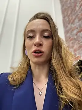  AngelMoon  online show from November 25, 2025, 3:40 am