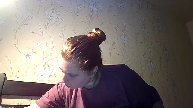 Snapshot of kila_lo chatting on February 26, 2026, 12:27 pm kila lo online show from February 26, 2026, 12:27 pm