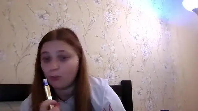 Snapshot of kila_lo chatting on February 23, 2026, 6:41 pm kila lo online show from February 23, 2026, 6:41 pm