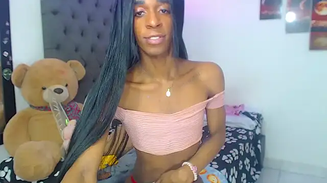 lucianadolll online show from December 2, 2025, 10:44 pm