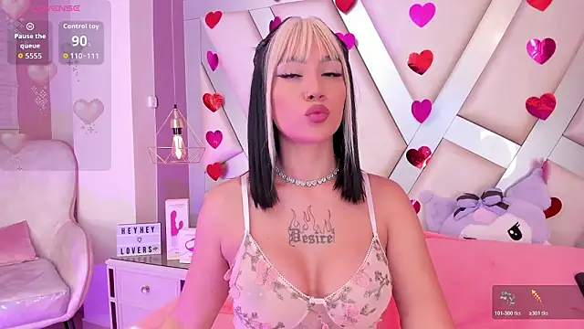 Snapshot of MadissonRey chatting on February 18, 2026, 1:40 pm MadissonRey online show from February 18, 2026, 1:40 pm