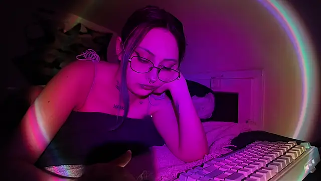 Snapshot of xannyinsoull chatting on June 8, 2026, 10:32 pm xannyinsoull online show from June 8, 2026, 10:32 pm