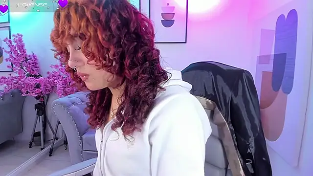 Theia moon online show from November 30, 2025, 4:57 am