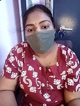 RomeoJuliet345 online show from April 15, 2026, 5:17 pm