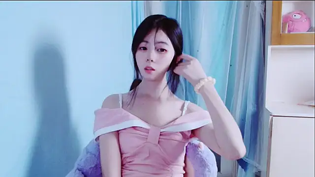 xiyao1314 online show from November 1, 2025, 6:19 am