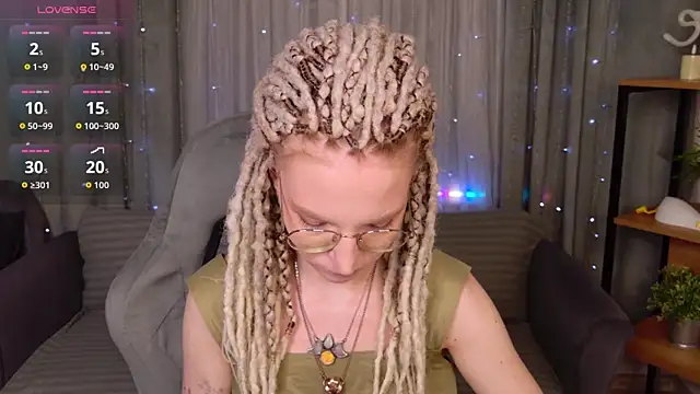 VioletShine online show from July 26, 2026, 9:27 am
