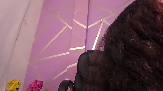 Snapshot of Queenjenn__ chatting on February 15, 2025, 11:58 pm Queenjenn   online show from February 15, 2025, 11:58 pm