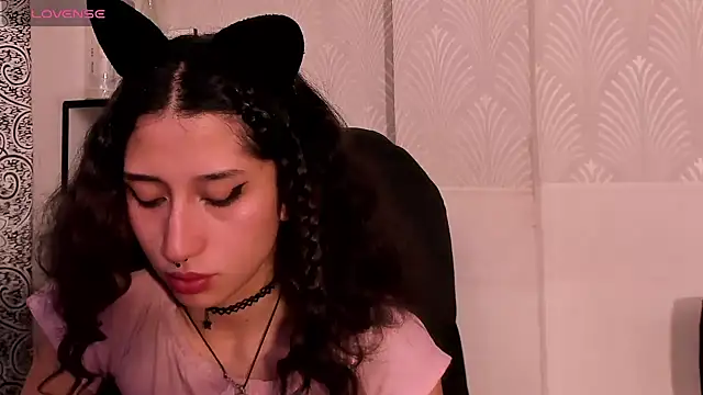 Snapshot of Queenjenn__ chatting on March 2, 2025, 7:54 am Queenjenn   online show from March 2, 2025, 7:54 am