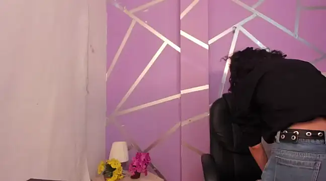 Snapshot of Queenjenn__ chatting on February 16, 2025, 7:49 pm Queenjenn   online show from February 16, 2025, 7:49 pm