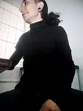 Snapshot of Mugiwara666 chatting on February 10, 2025, 5:30 pm Mugiwara666 online show from February 10, 2025, 5:30 pm