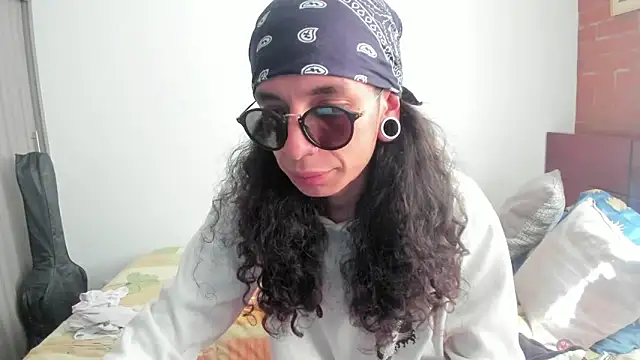 Snapshot of Mugiwara666 chatting on February 15, 2025, 7:39 pm Mugiwara666 online show from February 15, 2025, 7:39 pm