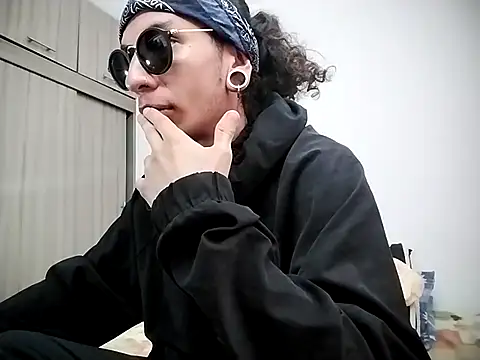 Snapshot of Mugiwara666 chatting on February 16, 2025, 6:10 pm Mugiwara666 online show from February 16, 2025, 6:10 pm