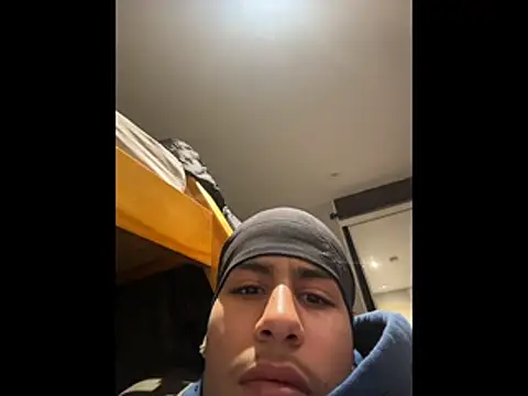 johnycash21 online show from March 4, 2026, 4:31 am