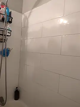 LilyFoxxx online show from April 11, 2026, 5:15 am