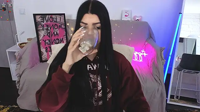 Tiffany lab online show from October 8, 2025, 8:27 am