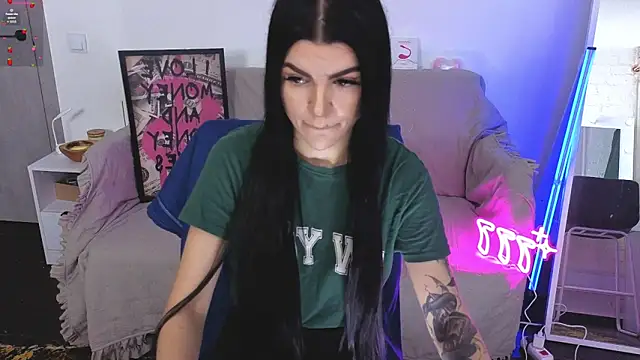 Tiffany lab online show from October 29, 2025, 11:53 am