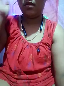 Super-Couple online show from November 17, 2025, 7:07 pm