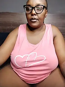 Snapshot of CHERRYYUMMY chatting on April 15, 2026, 7:18 pm CHERRYYUMMY online show from April 15, 2026, 7:18 pm