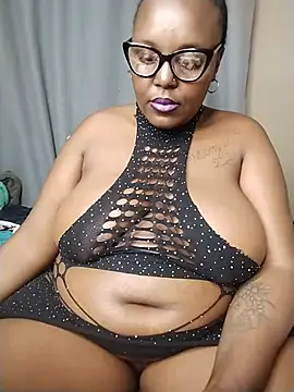 CHERRYYUMMY online show from June 27, 2026, 7:20 pm