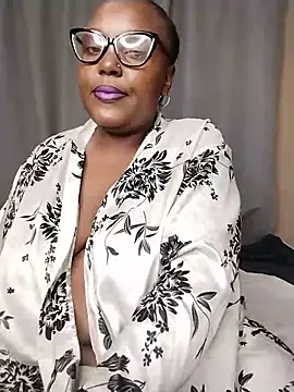 CHERRYYUMMY online show from July 16, 2026, 4:48 pm