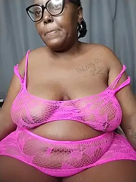 CHERRYYUMMY online show from June 20, 2026, 1:27 pm
