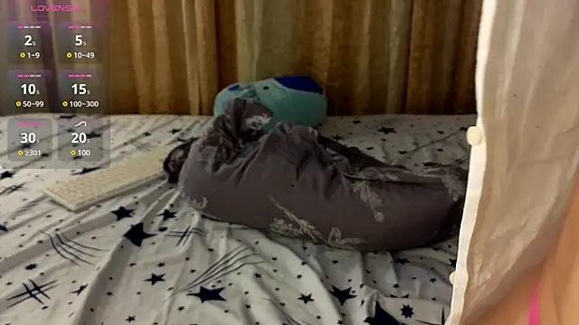 Lyrisa online show from January 29, 2025, 3:58 pm