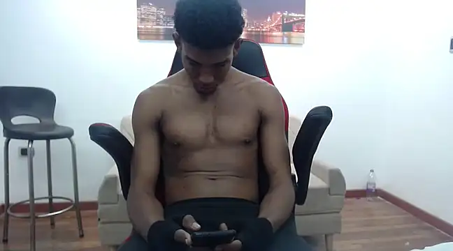 Snapshot of dominic_hot69 chatting on December 23, 2024, 9:16 am dominic hot69 online show from December 23, 2024, 9:16 am