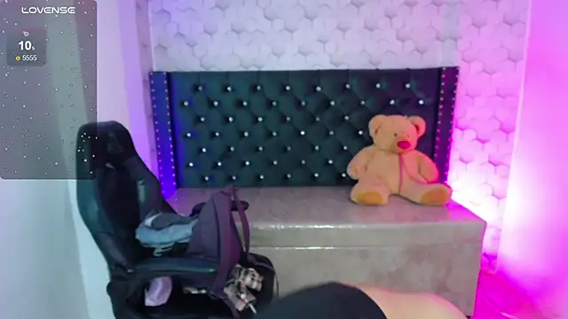 Sofi hot 4m online show from December 15, 2025, 2:01 pm