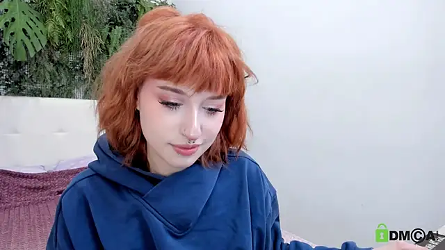 ElizaNik  online show from October 2, 2025, 8:45 pm