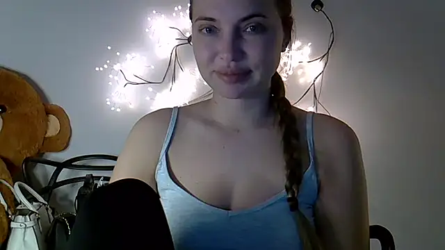 Lucky Anna online show from March 24, 2026, 4:07 pm