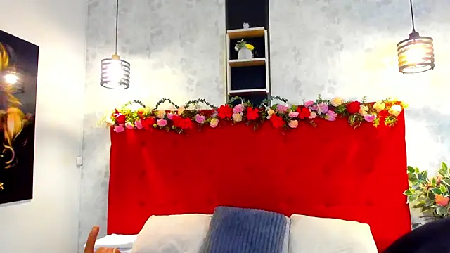 Snapshot of SilvannaFit chatting on April 13, 2026, 11:14 am SilvannaFit online show from April 13, 2026, 11:14 am