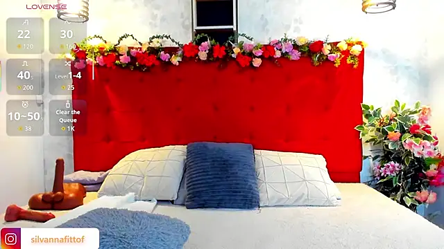 Snapshot of SilvannaFit chatting on March 19, 2026, 11:43 am SilvannaFit online show from March 19, 2026, 11:43 am