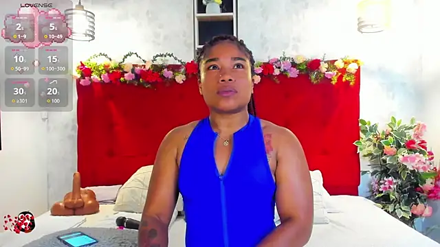 Snapshot of SilvannaFit chatting on April 1, 2026, 11:55 am SilvannaFit online show from April 1, 2026, 11:55 am