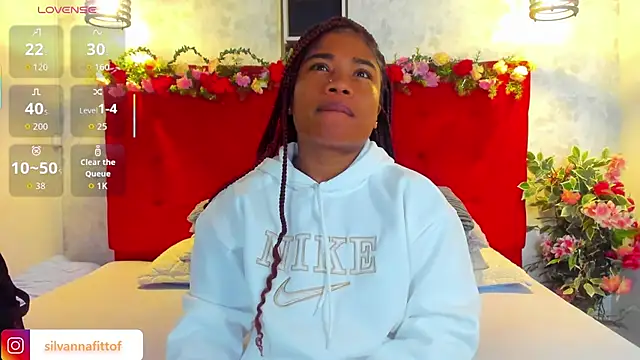 Snapshot of SilvannaFit chatting on March 28, 2026, 9:10 am SilvannaFit online show from March 28, 2026, 9:10 am