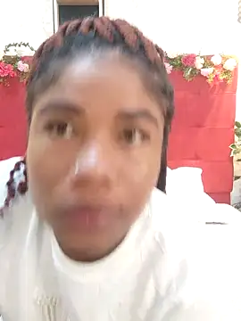 Snapshot of SilvannaFit chatting on April 5, 2026, 9:38 am SilvannaFit online show from April 5, 2026, 9:38 am