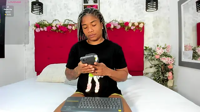 SilvannaFit online show from September 19, 2025, 11:36 am