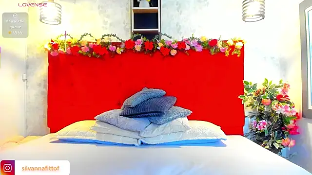 SilvannaFit online show from February 26, 2026, 11:43 am