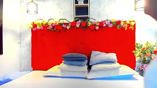 Snapshot of SilvannaFit chatting on March 7, 2026, 9:05 am SilvannaFit online show from March 7, 2026, 9:05 am