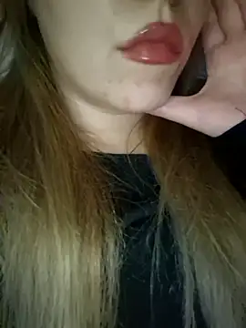 SUSELLAM1 online show from February 13, 2026, 10:21 pm