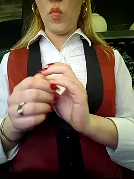 SUSELLAM1 online show from December 12, 2024, 5:04 pm