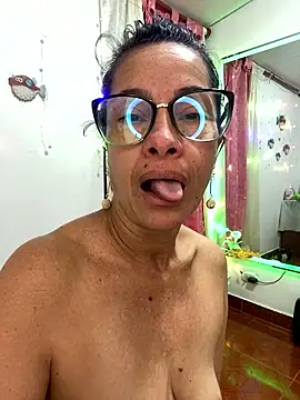 Snapshot of Goddess-Love- chatting on January 17, 2026, 10:08 am Goddess-Love- online show from January 17, 2026, 10:08 am