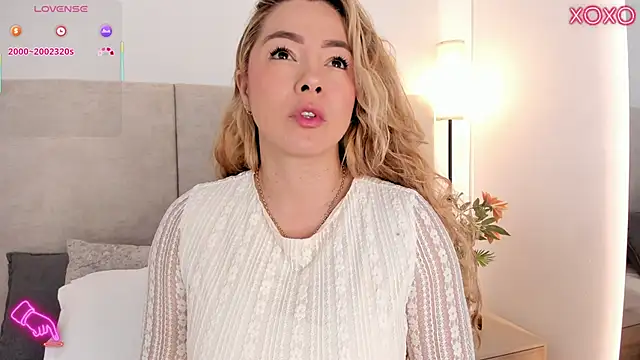 Saori newman online show from November 24, 2025, 11:54 am