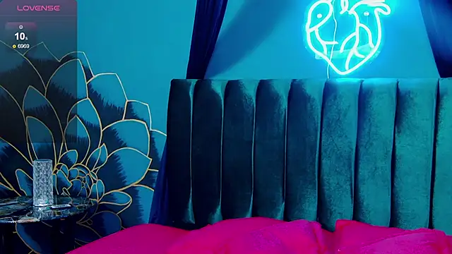 Lunamistyc online show from November 20, 2025, 7:36 pm