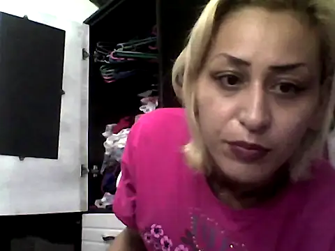 ariana crazzy online show from March 18, 2025, 5:12 pm